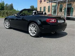 Svart Begagnad 2010 Mazda MX5 Cab | 125 000 kr (Bra pris)