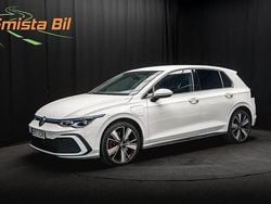 Vit Begagnad 2021 VW Golf VIII GTE Halvkombi | 298 900 kr (Dyr)