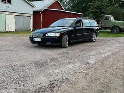 Svart Begagnad 2005 Volvo V70 Kinetic Kombi | 18 000 kr (Marknadspris)