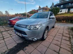 Silver Begagnad 2012 Mitsubishi Outlander SUV | 98 500 kr