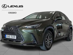 Grön Begagnad 2021 Lexus NX350h SUV | 399 900 kr (Marknadspris)