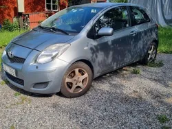 Grå Begagnad 2009 Toyota Yaris Halvkombi | 23 000 kr (Bra pris)
