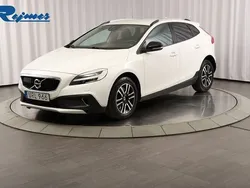 Vit Begagnad 2018 Volvo V40 CC Kombi | 214 900 kr (Marknadspris)