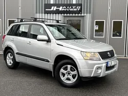 Silver Begagnad 2005 Suzuki Grand Vitara SUV | 44 900 kr (Marknadspris)