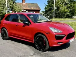 Röd Begagnad 2014 Porsche Cayenne Turbo S SUV | 275 000 kr