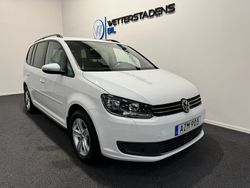 Vit Begagnad 2015 VW Touran Minibuss | 99 900 kr (Superpris)