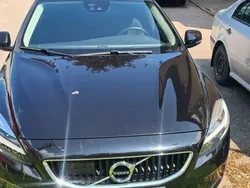 Svart Begagnad 2018 Volvo V40 Momentum Kombi | 159 000 kr (Bra pris)