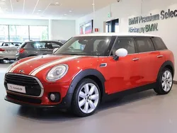 Röd Begagnad 2017 Mini Cooper D Clubman Comfort Kombi | 139 000 kr