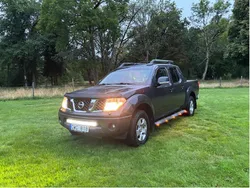 Grå Begagnad 2008 Nissan Navara Pickup | 85 000 kr (Marknadspris)