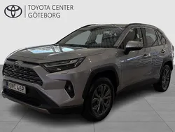 Silver Begagnad 2023 Toyota RAV4 Hybrid Executive SUV | 409 900 kr (Bra pris)