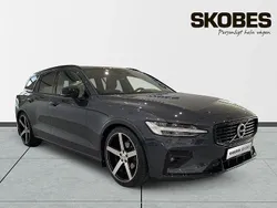 Begagnad 2022 Volvo V60 R-Design Kombi | 389 900 kr (Marknadspris)
