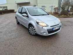 Begagnad 2011 Renault Clio R.S. Halvkombi | 46 000 kr (Marknadspris)