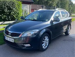 Grå Begagnad 2011 Kia Ceed Sportswagon Kombi | 65 000 kr (Marknadspris)