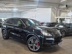 Svart Begagnad 2011 Porsche Cayenne Turbo SUV | 198 000 kr
