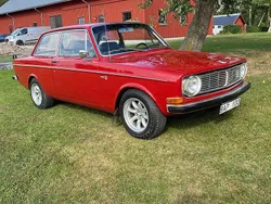 Röd Begagnad 1970 Volvo 142 Sedan | 112 500 kr