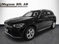 Svart Begagnad 2021 Mercedes GLC300e AMG SUV | 399 900 kr (Marknadspris)