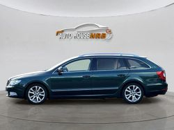 Mörkgrön (grön) Begagnad 2011 Skoda Superb Elegance Kombi | 79 500 kr (Marknadspris)