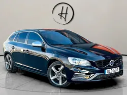 Svart Begagnad 2014 Volvo V60 R-Design Kombi | 159 900 kr (Lite dyr)
