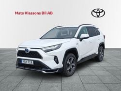 Vit Begagnad 2023 Toyota RAV4 Hybrid Edition SUV | 479 000 kr (Marknadspris)