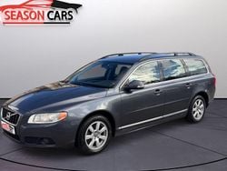 Grå Begagnad 2009 Volvo V70 Momentum Kombi | 59 900 kr (Marknadspris)