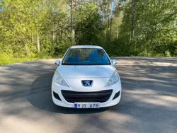 Vit Begagnad 2010 Peugeot 207 Halvkombi | 34 900 kr (Bra pris)