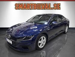 Mörkblå Begagnad 2017 VW Arteon Executive Halvkombi | 249 900 kr (Marknadspris)