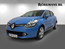 Blå Begagnad 2015 Renault Clio IV Halvkombi | 84 900 kr (Bra pris)