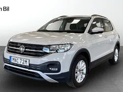 Grå Begagnad 2022 VW T-Cross Life SUV | 184 800 kr (Marknadspris)