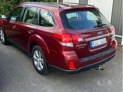 Röd Begagnad 2011 Subaru Outback SUV | 65 000 kr (Bra pris)