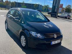 Svart Begagnad 2012 VW Golf VII Halvkombi | 78 000 kr (Superpris)