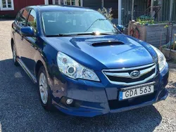 Blå Begagnad 2012 Subaru Legacy Kombi | 45 000 kr (Superpris)