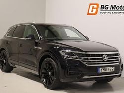 Svart Begagnad 2018 VW Touareg R-line SUV | 439 800 kr (Lite dyr)