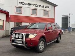 Röd Begagnad 2009 Nissan Navara Pickup | 69 900 kr (Marknadspris)