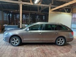 Brun Begagnad 2014 Skoda Superb Elegance Kombi | 120 000 kr (Dyr)