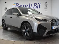 Oxidegråmetallic Begagnad 2022 BMW iX SUV | 769 500 kr (Marknadspris)