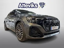 Grå Begagnad 2024 Audi Q8 S-Line SUV | 1 049 000 kr