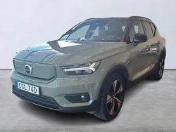 Grön Begagnad 2022 Volvo XC40 Plus SUV | 345 000 kr