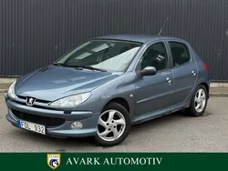 Mörkgrå Begagnad 2006 Peugeot 206 Halvkombi | 32 900 kr (Lite dyr)