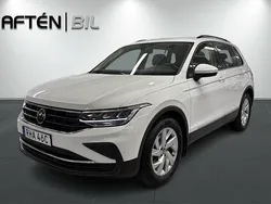 Vit Begagnad 2021 VW Tiguan SUV | 304 800 kr (Marknadspris)