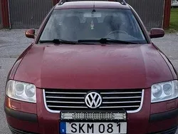 Röd Begagnad 2001 VW Passat Comfortline Kombi | 17 900 kr (Dyr)