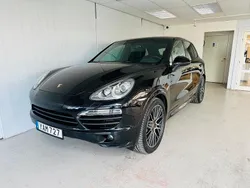 Svart (svart metallic) Begagnad 2013 Porsche Cayenne S SUV | 259 900 kr (Marknadspris)
