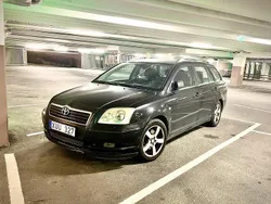 Svart Begagnad 2006 Toyota Avensis Kombi | 19 950 kr (Bra pris)