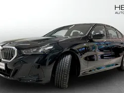 Svart (black) Begagnad 2025 BMW 530e M Sport Sedan | 648 700 kr (Superpris)