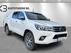 Vit Begagnad 2017 Toyota HiLux Premium Pickup | 369 900 kr (Marknadspris)