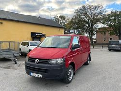 Röd Begagnad 2015 VW T5 Van | 146 000 kr (Dyr)