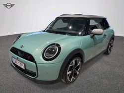 Grön Begagnad 2024 Mini Cooper S Halvkombi | 404 900 kr