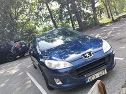 Blå Begagnad 2005 Peugeot 407 Sedan | 19 000 kr (Lite dyr)