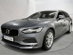 Ljusblå Begagnad 2017 Volvo V90 Momentum Kombi | 189 000 kr (Superpris)