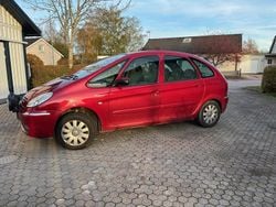 Röd Begagnad 2006 Citroën Xsara Picasso Minibuss | 19 500 kr