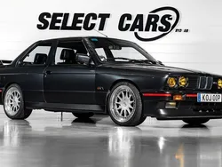 Svart Begagnad 1990 BMW M3 | 1 079 000 kr